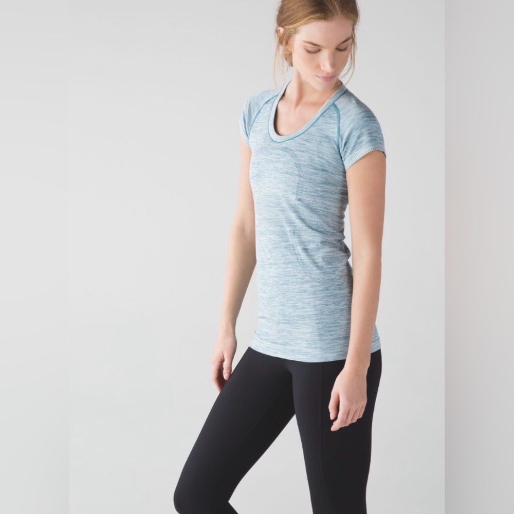 Lululemon Swiftly Tech Short Sleeve Scoop
Heathered Tofino Teal Size 10 Long